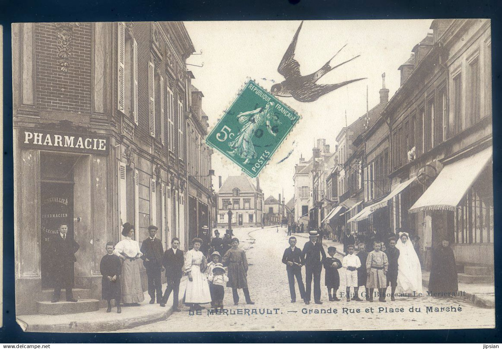 cpa du 61 Le Merlerault , grande rue et place du marché (2)   MAR25-12