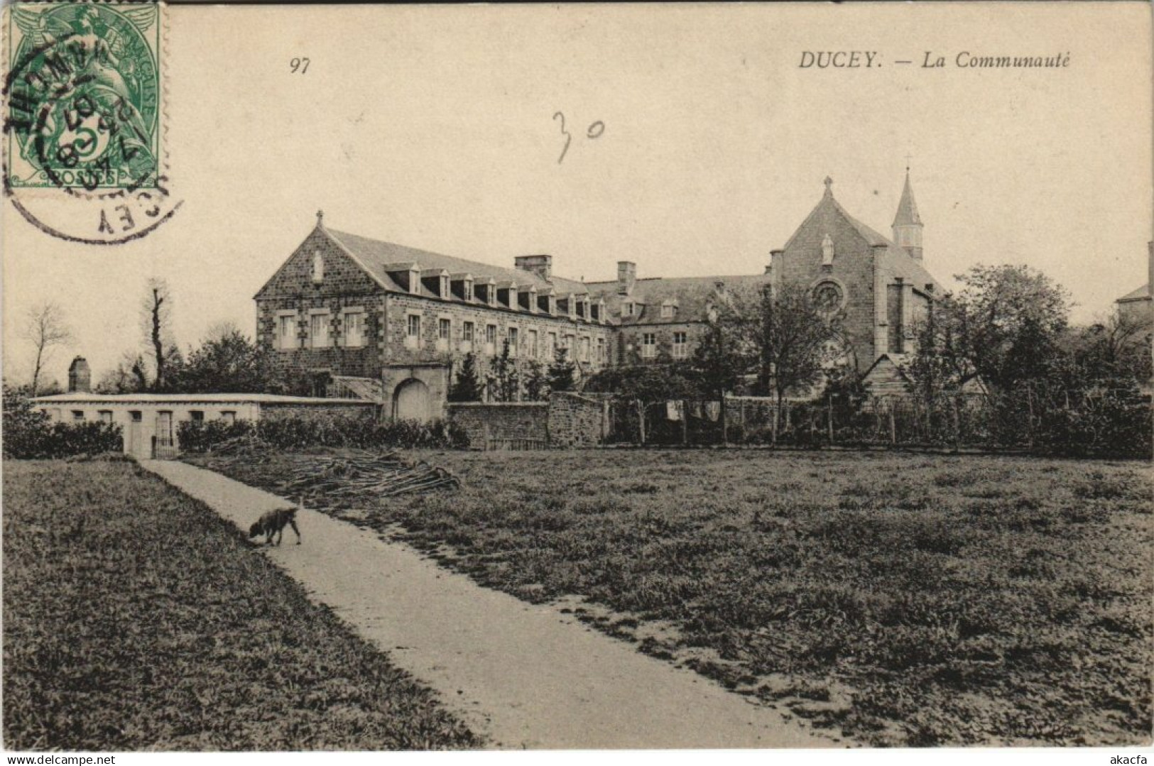 CPA DUCEY - La Communaute (128123)