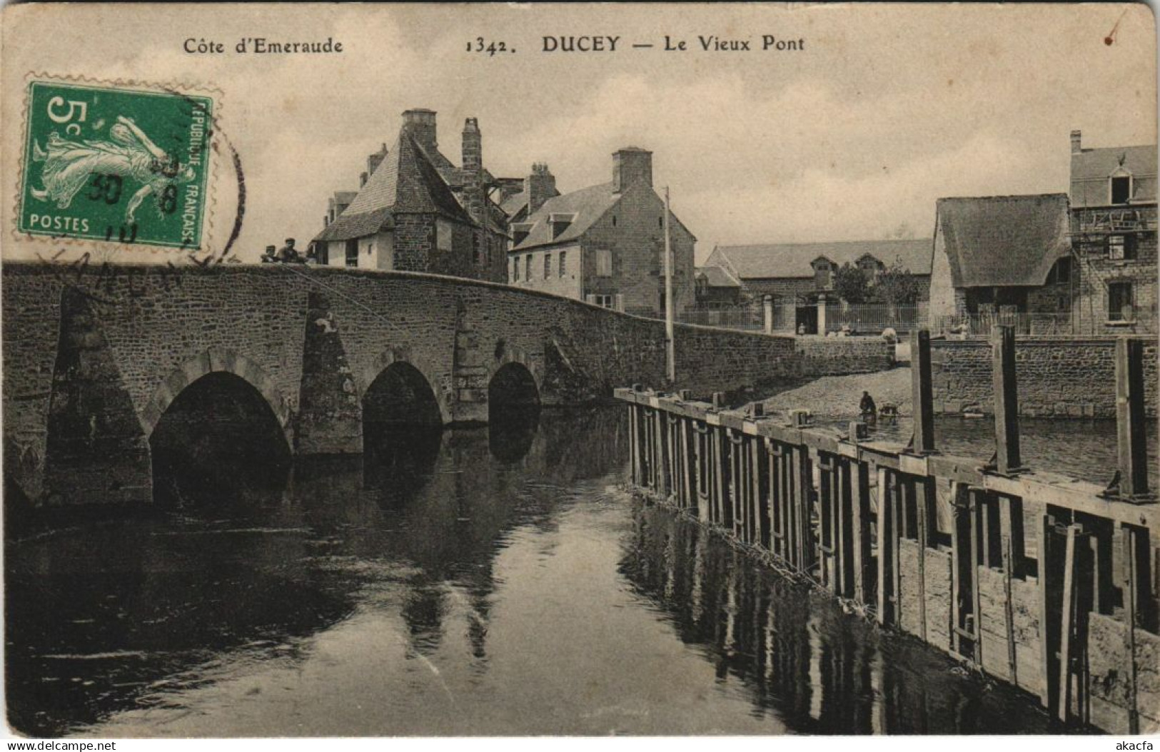 CPA DUCEY Le Vieux Pont Cote d'Emeraude (153047)