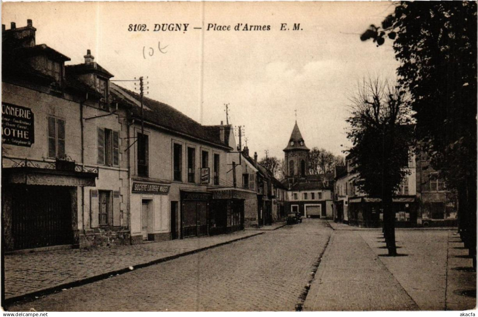 CPA DUGNY Place d'Armes (569382)