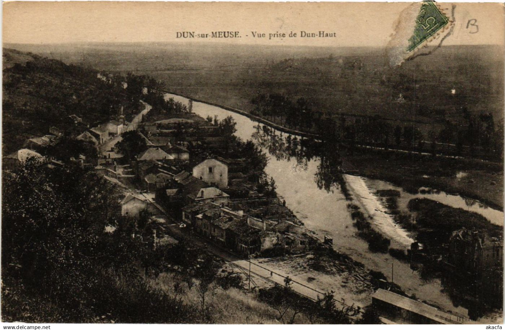 CPA DUN-sur-MEUSE - Vue prise de DUN-Haut (631244)
