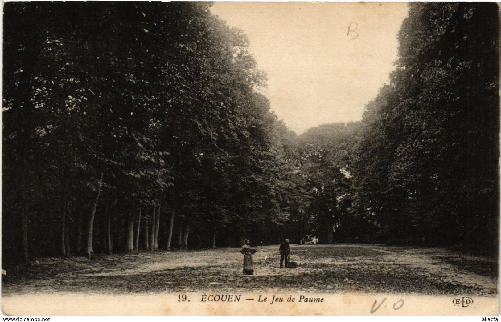 CPA ECOUEN - Le Jeu de Paume (519570)