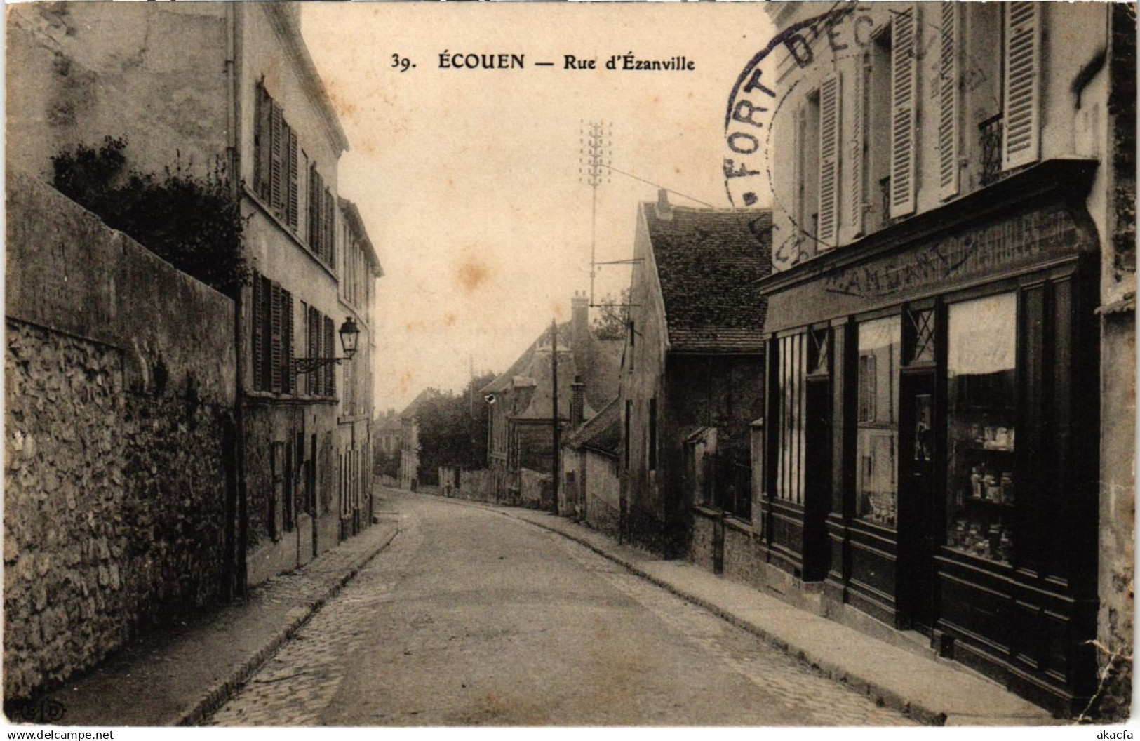 CPA ÉCOUEN - Rue d'EZANVILLE (107261)