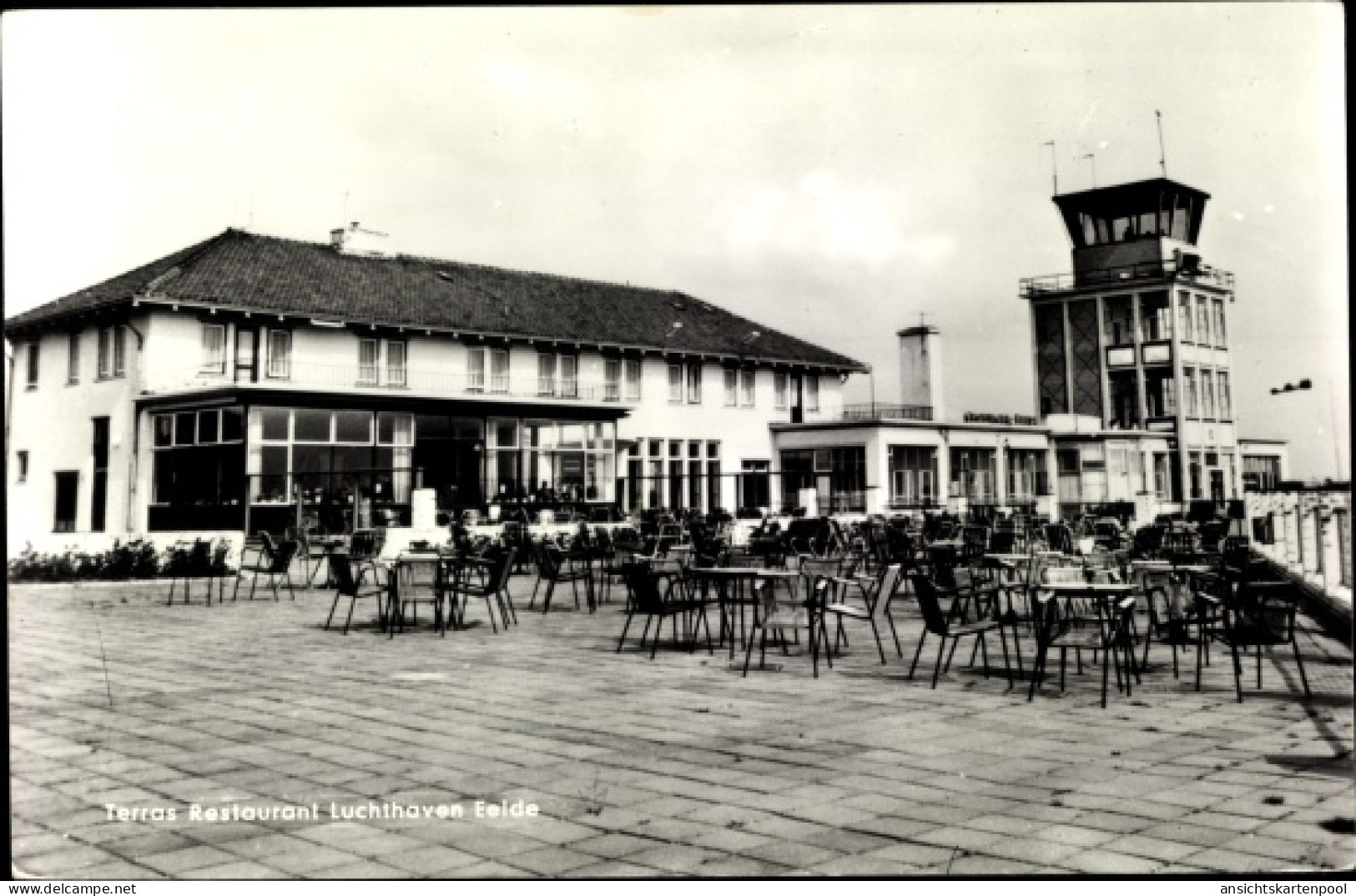 CPA Eelde Tynaarlo Drenthe Niederlande, Terras Restaurant Luchthaven, Flughafen, Terrasse