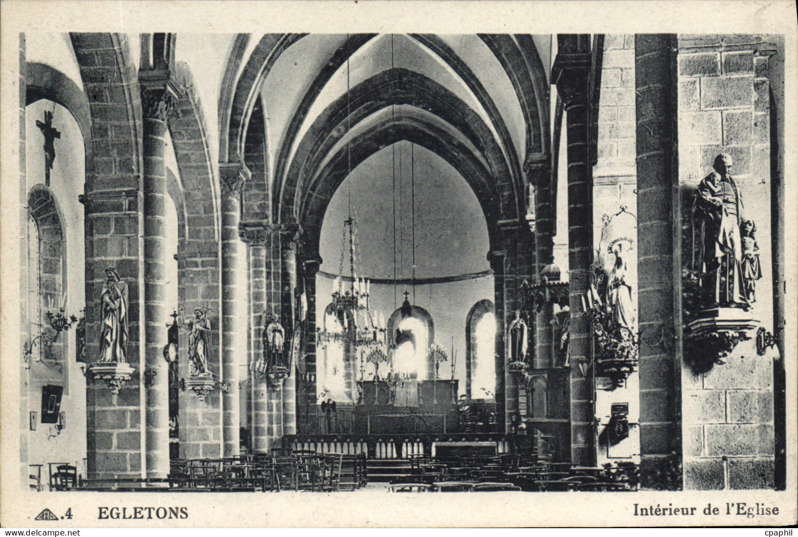 CPA Egletons Interieur De I'Eglise
