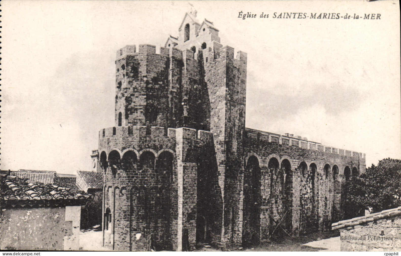 CPA Eglise des Saintes Maries de la MER