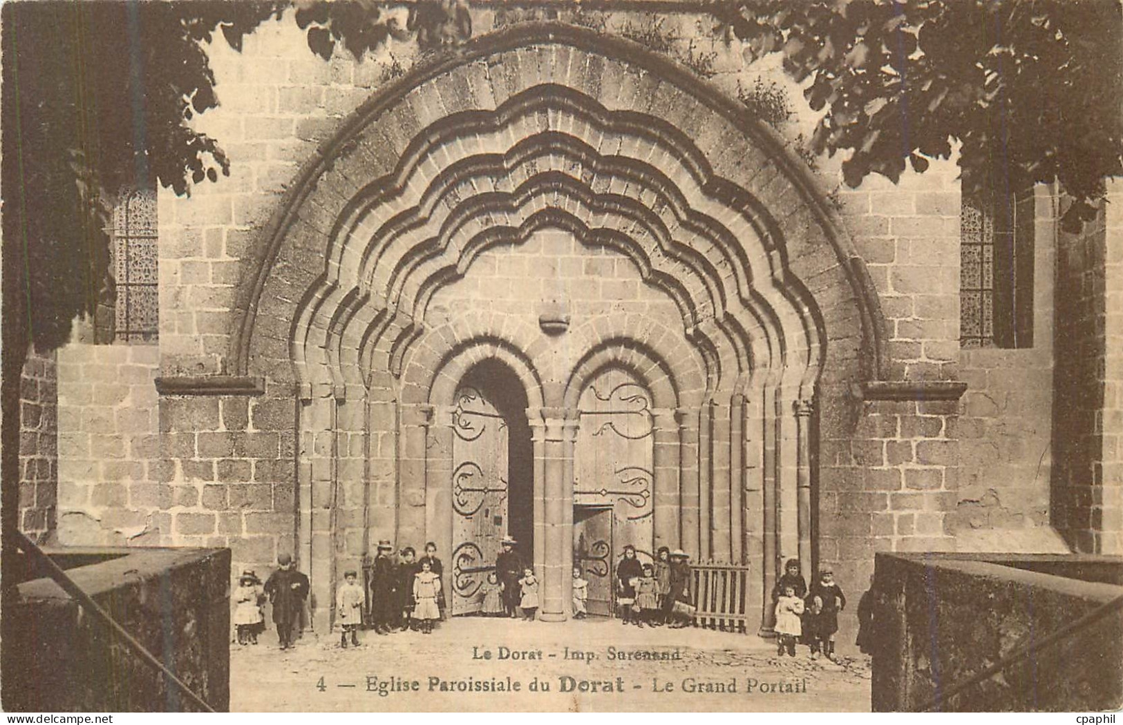 CPA Eglise Paroissiale du Dorat Le Grand Portail