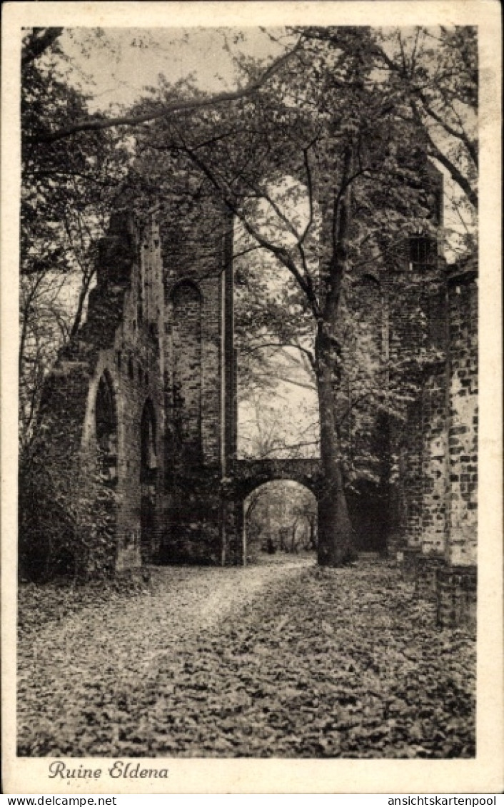 CPA Eldena Hansestadt Greifswald, Ruine unbefestigte Ruinen, überdachte Baumstrukturen