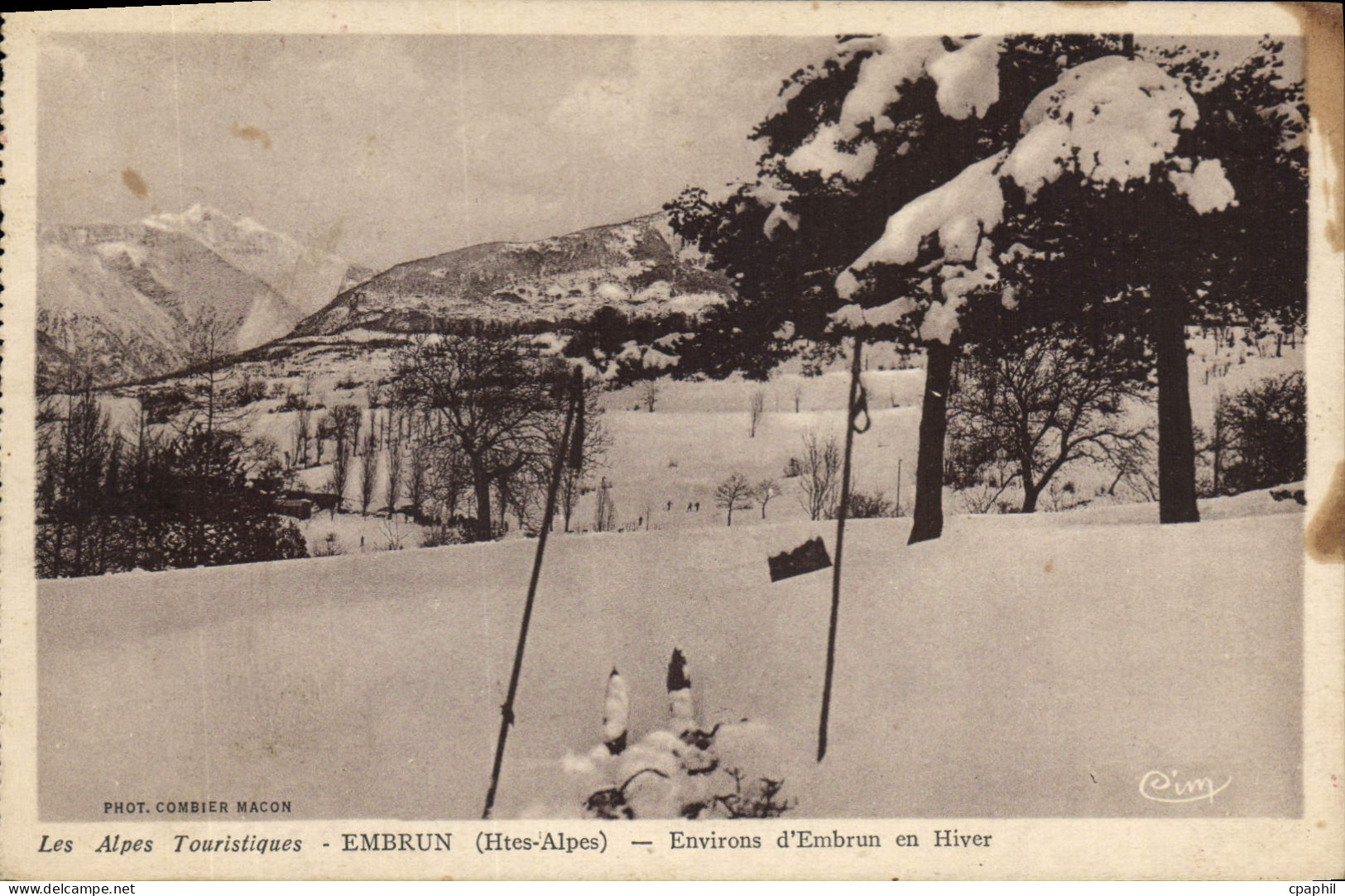 CPA Embrun Htes Alpes Environs d'Embrun en Hiver