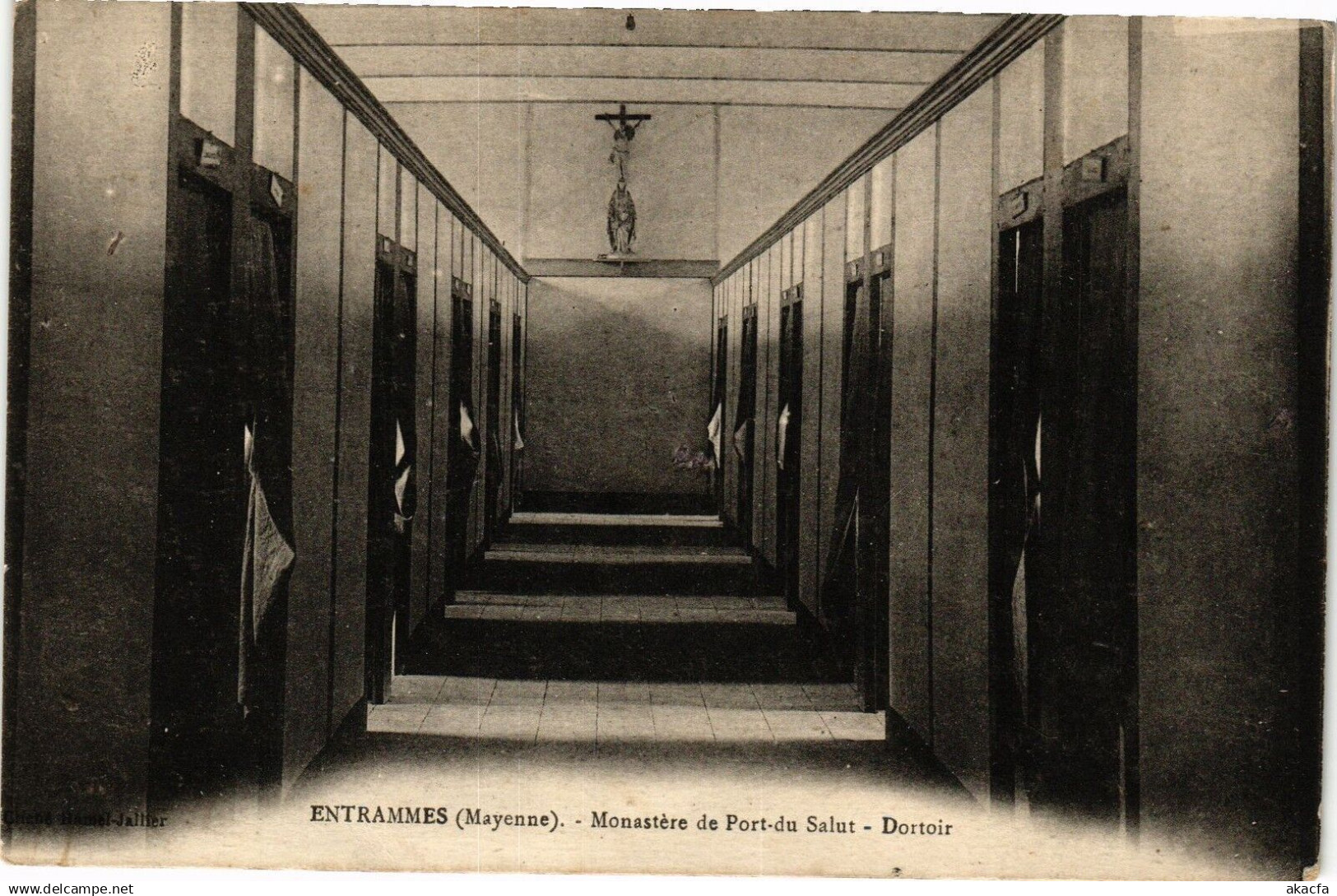 CPA ENtrammes - Monastere de port (191048)