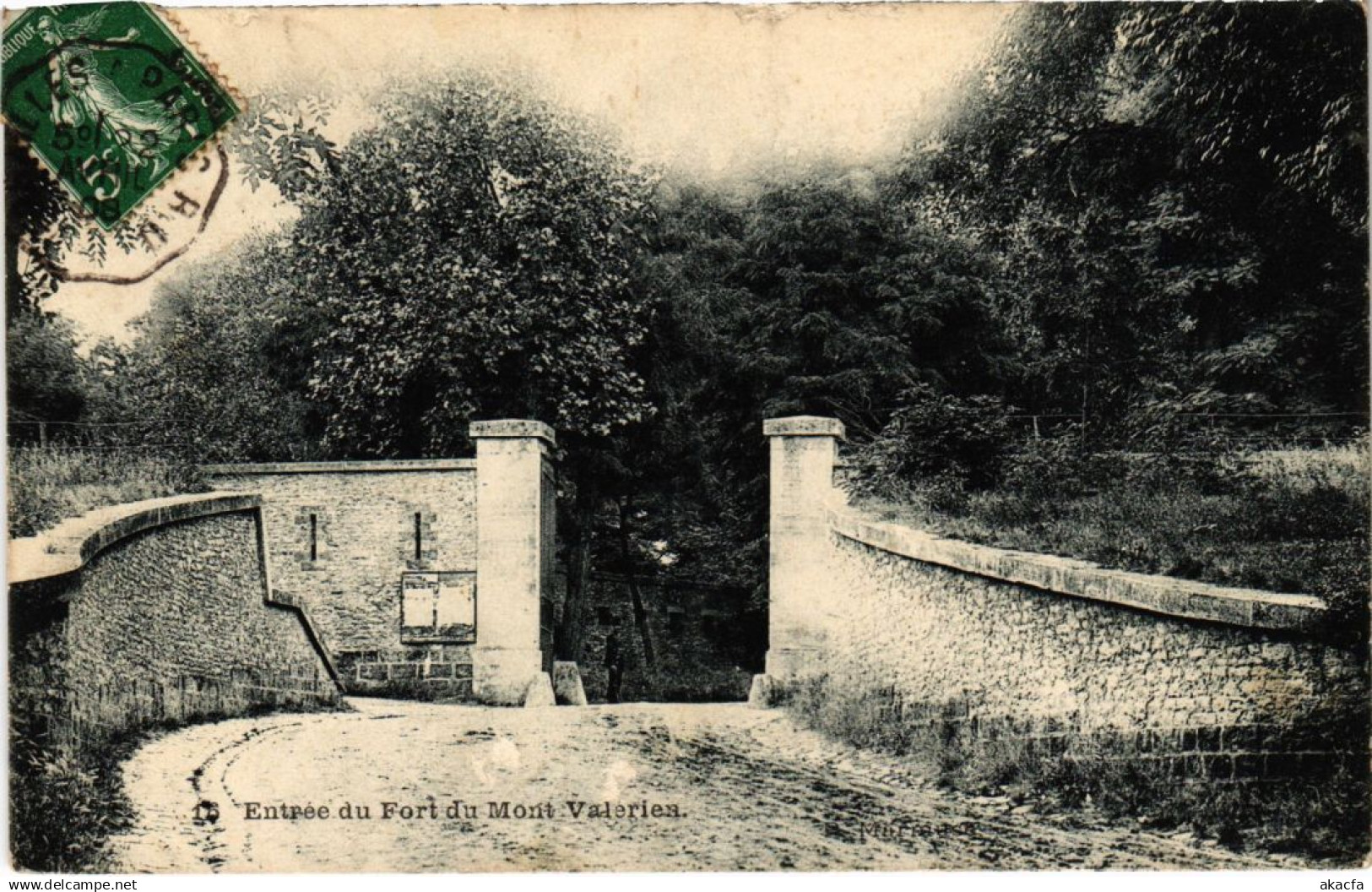 CPA Entree du Fort du Mont-Valerien (1322624)