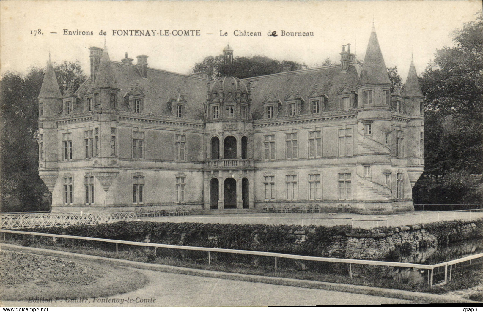CPA Environs de Fontenay le Comte Le Chateau de Bourneau