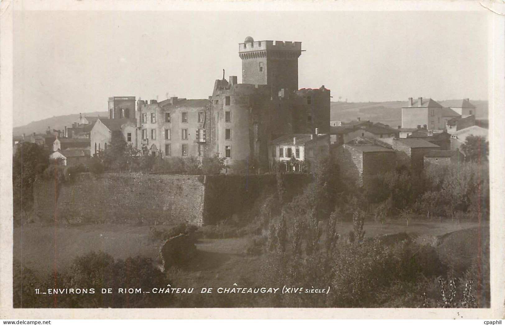 CPA environs de RIOM-CHATEAU DE CHATEAUGAY