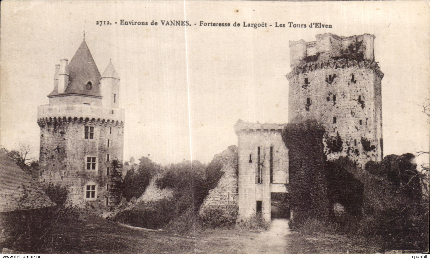 CPA Environs de Vannes Forteresse de Largoet Les Tours d Elven
