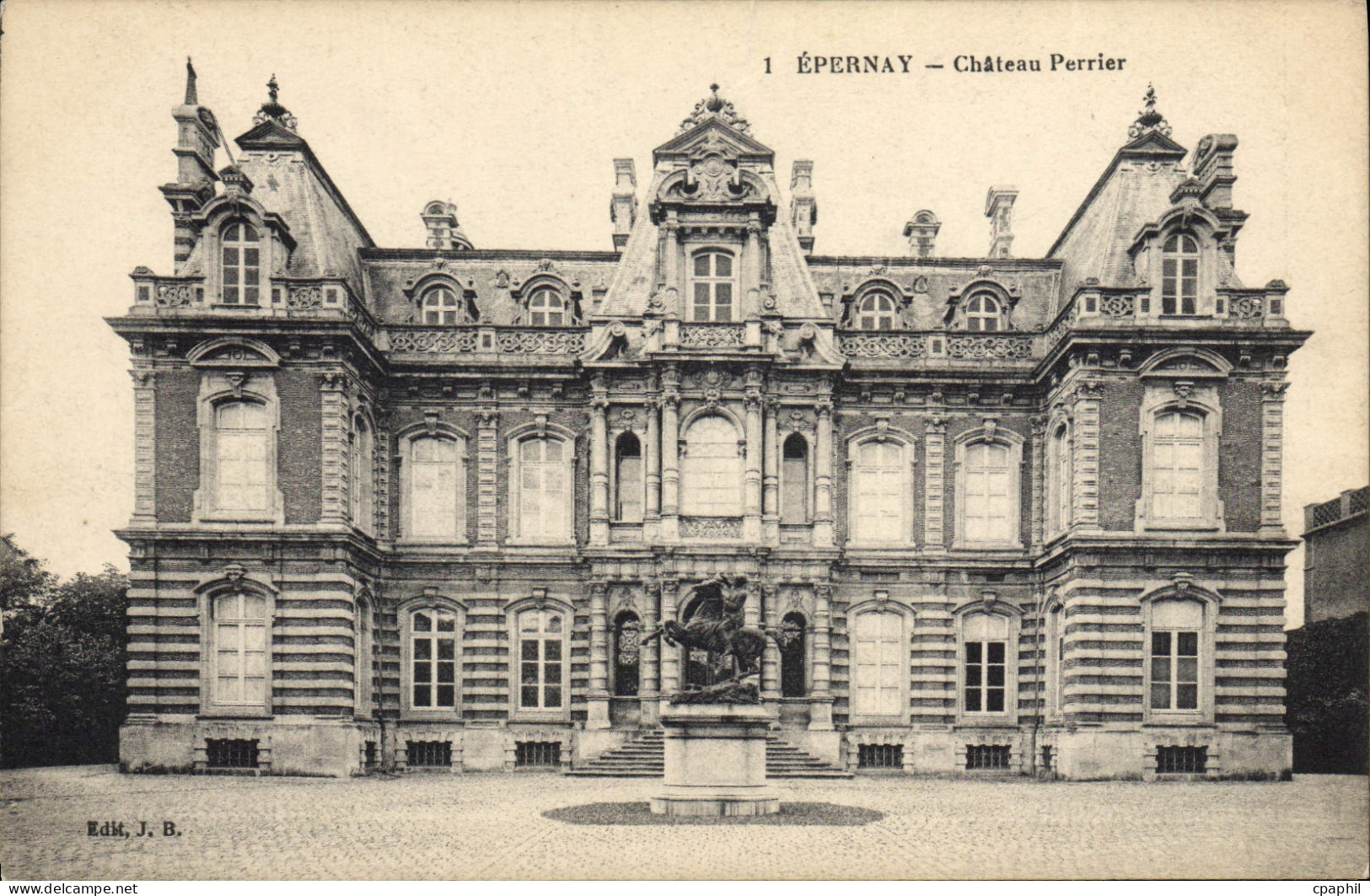 CPA Epernay Chateau Perrier