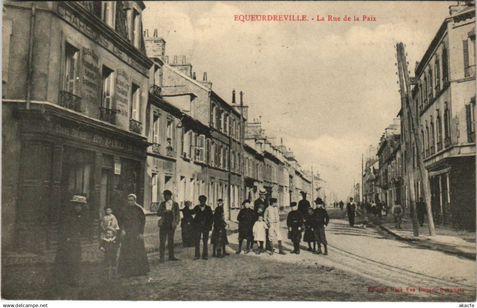 CPA EQUEURDREVILLE Rue de la Paix (809749)