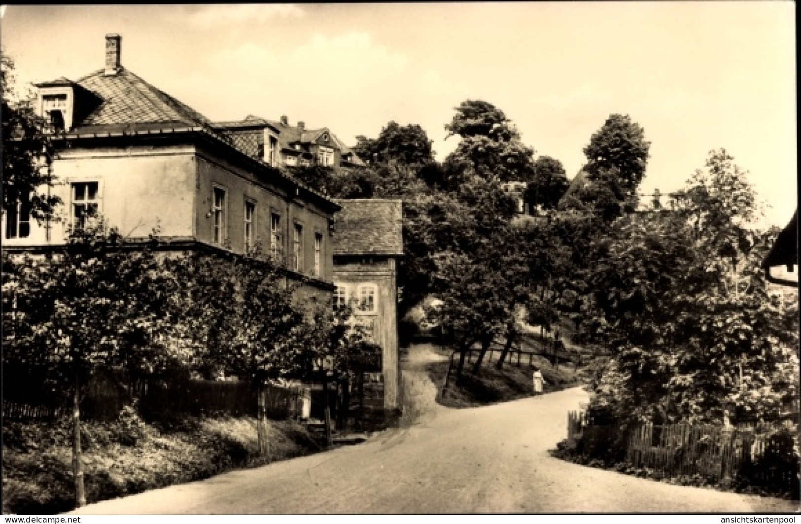CPA Erlbach Kirchberg Lugau im sächsischen Erzgebirge, Straßenpartie in Kirchberg