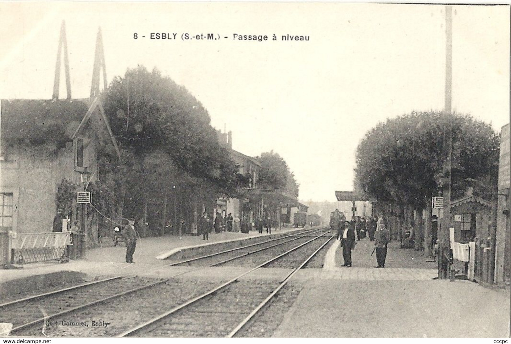 CPA Esbly Passage à Niveau