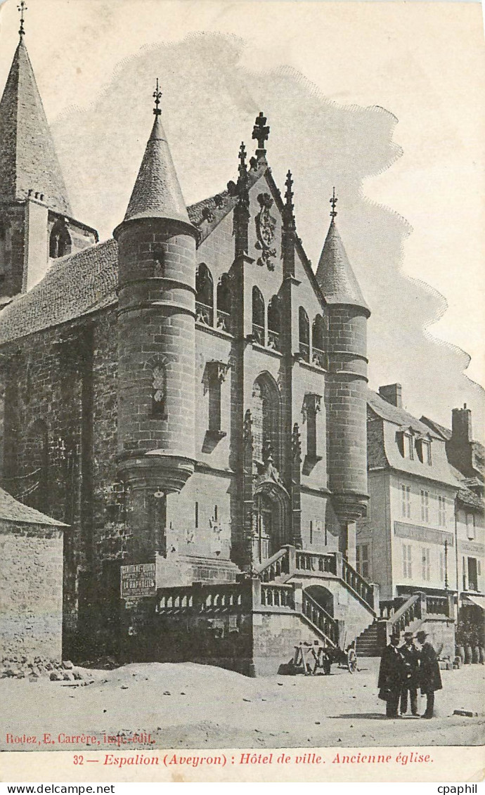 CPA Espalion Aveyron Hotel de Ville Ancienne eglise