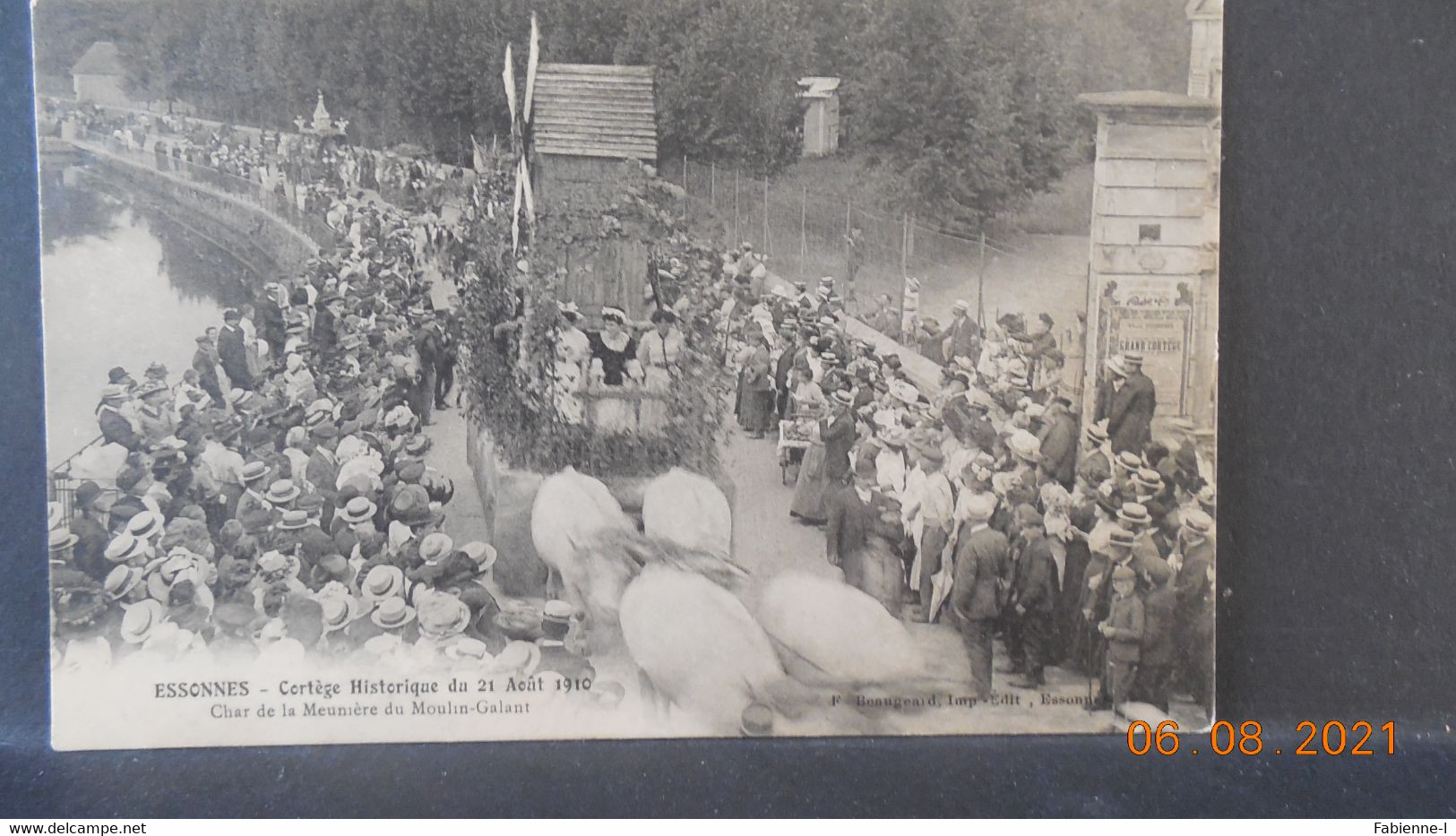 CPA - Essonnes - Cortège Historique du 21 Août 1910 - Char de la Meunière du Moulin-Galant