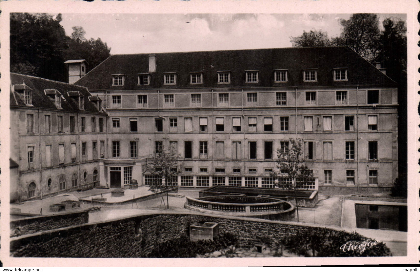 CPA EVAUX-les-BAINS entrée des bains
