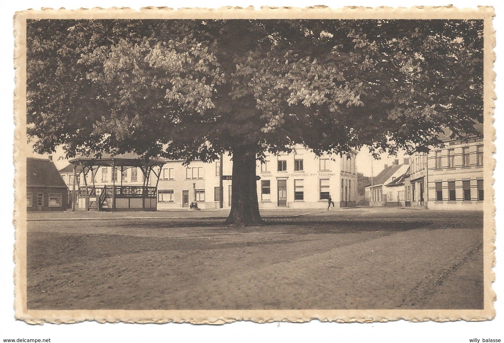 +++ CPA - EVERGEM - Dorpplaats - Nels   //