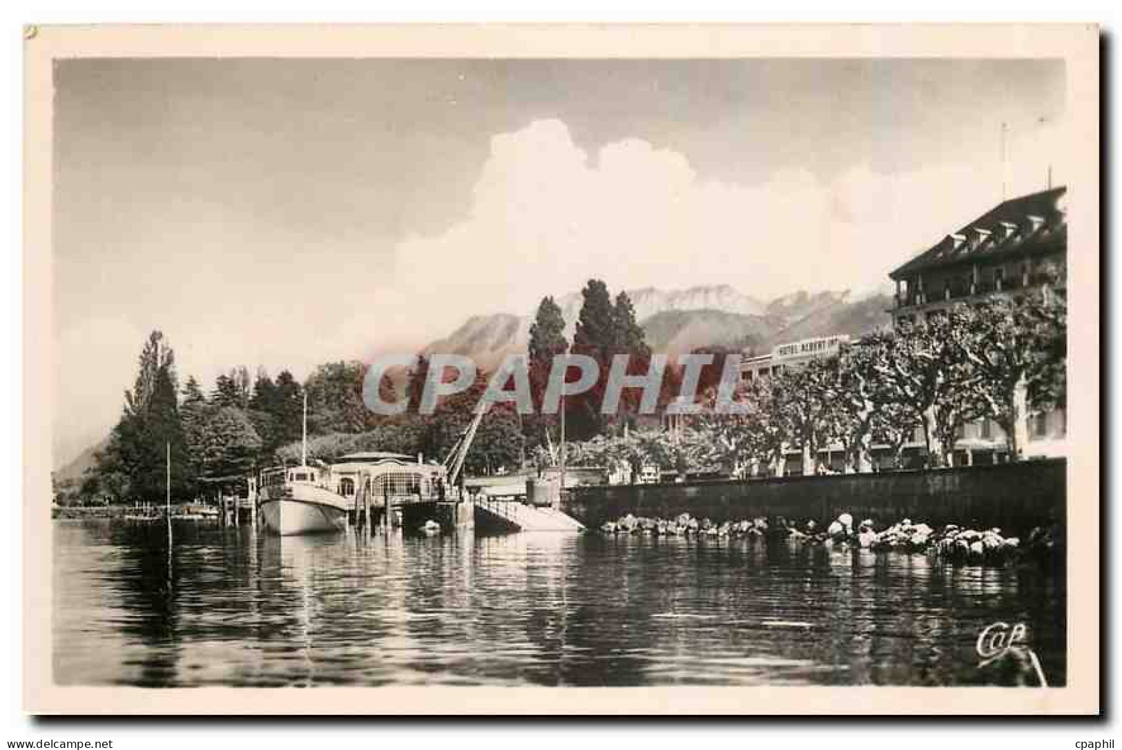 CPA Evian les Bains l'Embarcadere