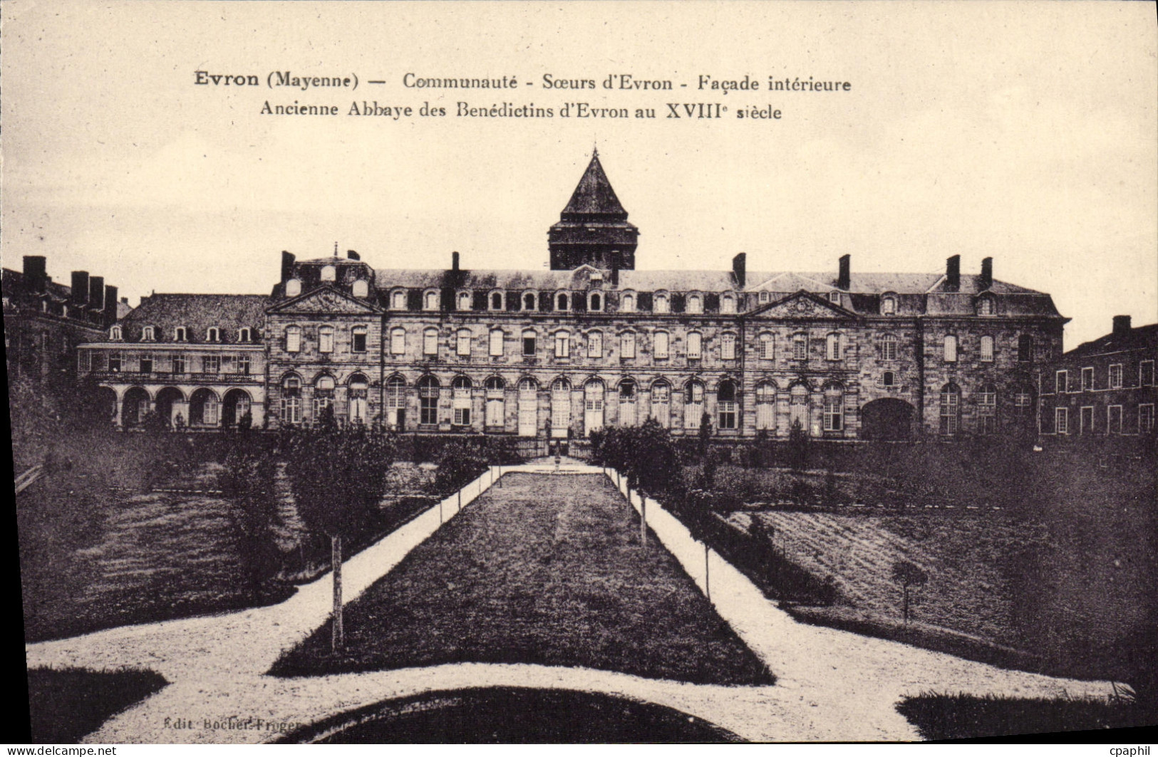 CPA Evron Communaute Soeurs d Evron Facade interieure Ancienne abbaye des Benedictins d Evron au 18eme