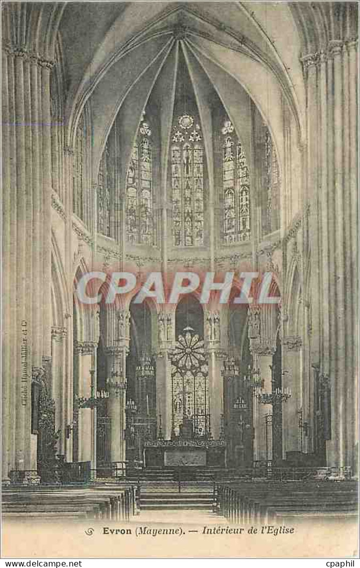 CPA Evron Mayenne Interieur de l'Eglise
