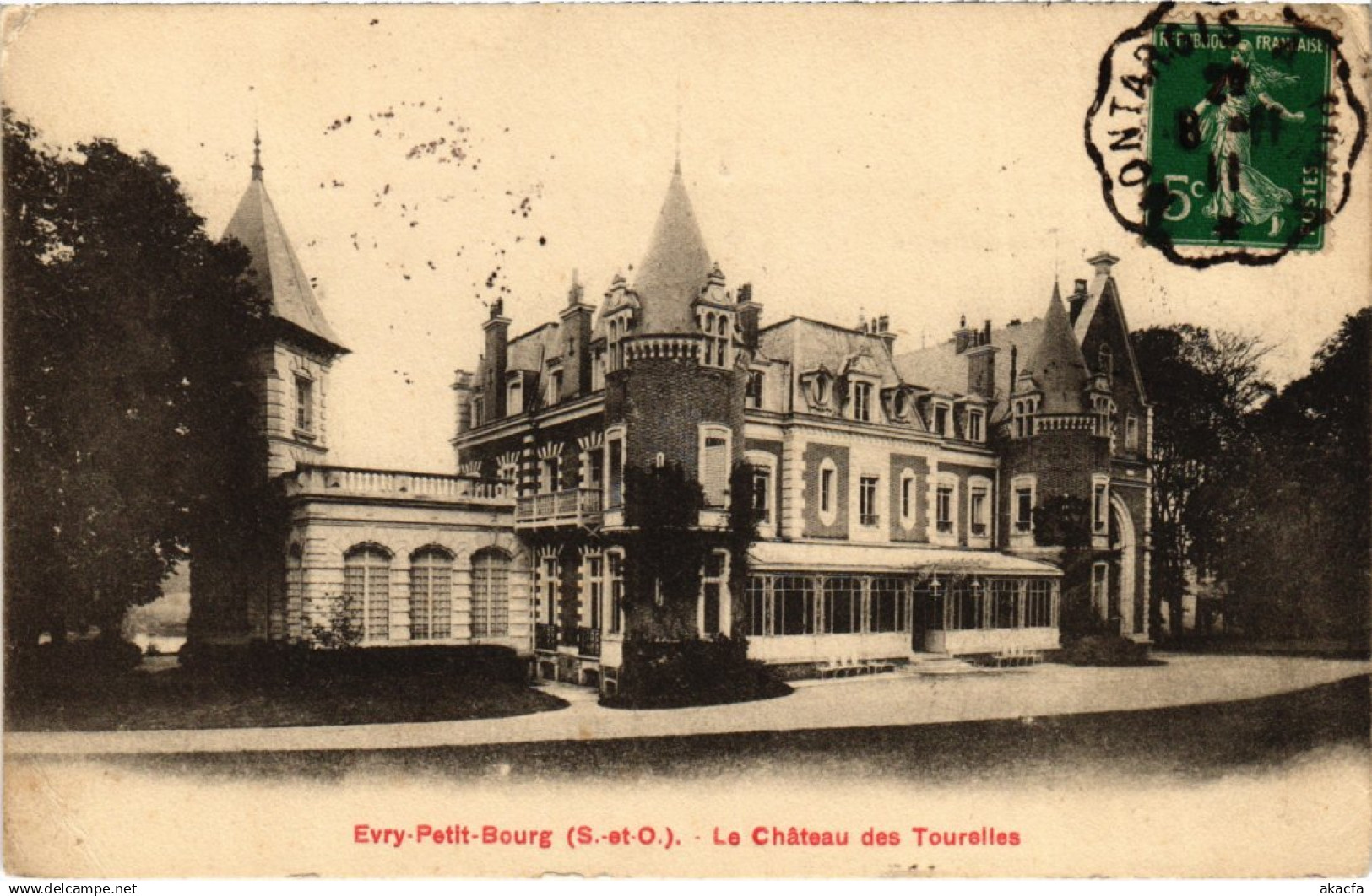 CPA EVRY-PETIT-BOURG Chateau des Tourelles (1355195)