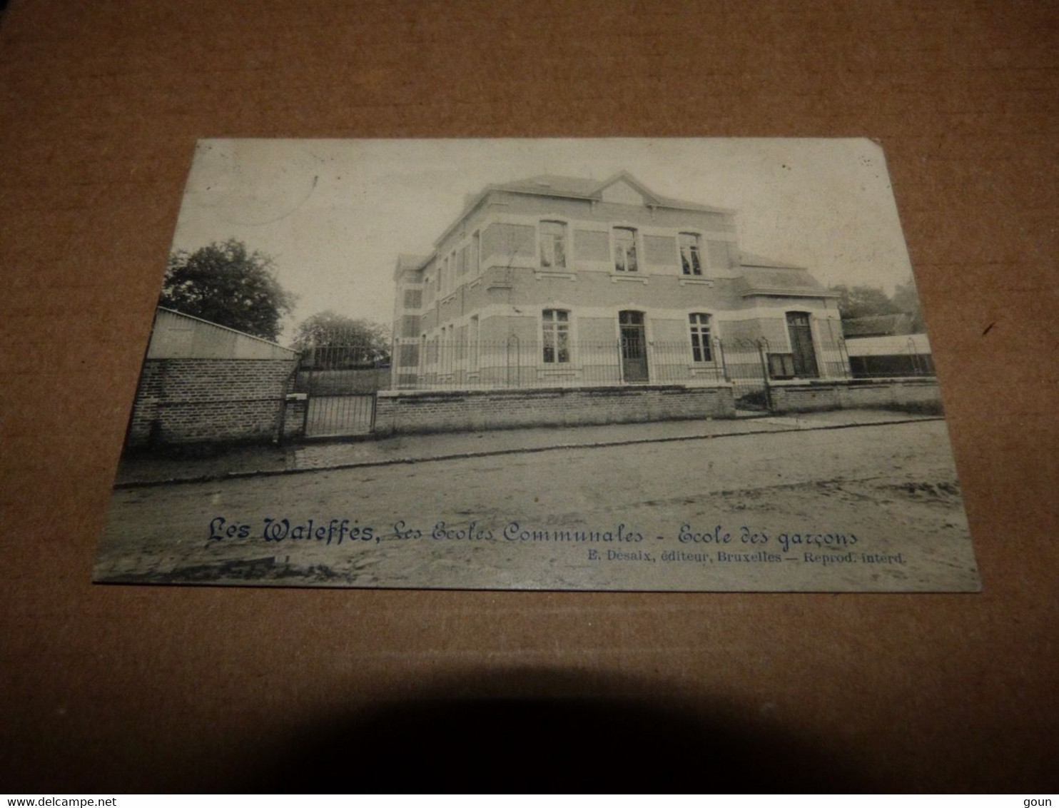 Cpa Faimes Les Waleffes  Les écoles communales