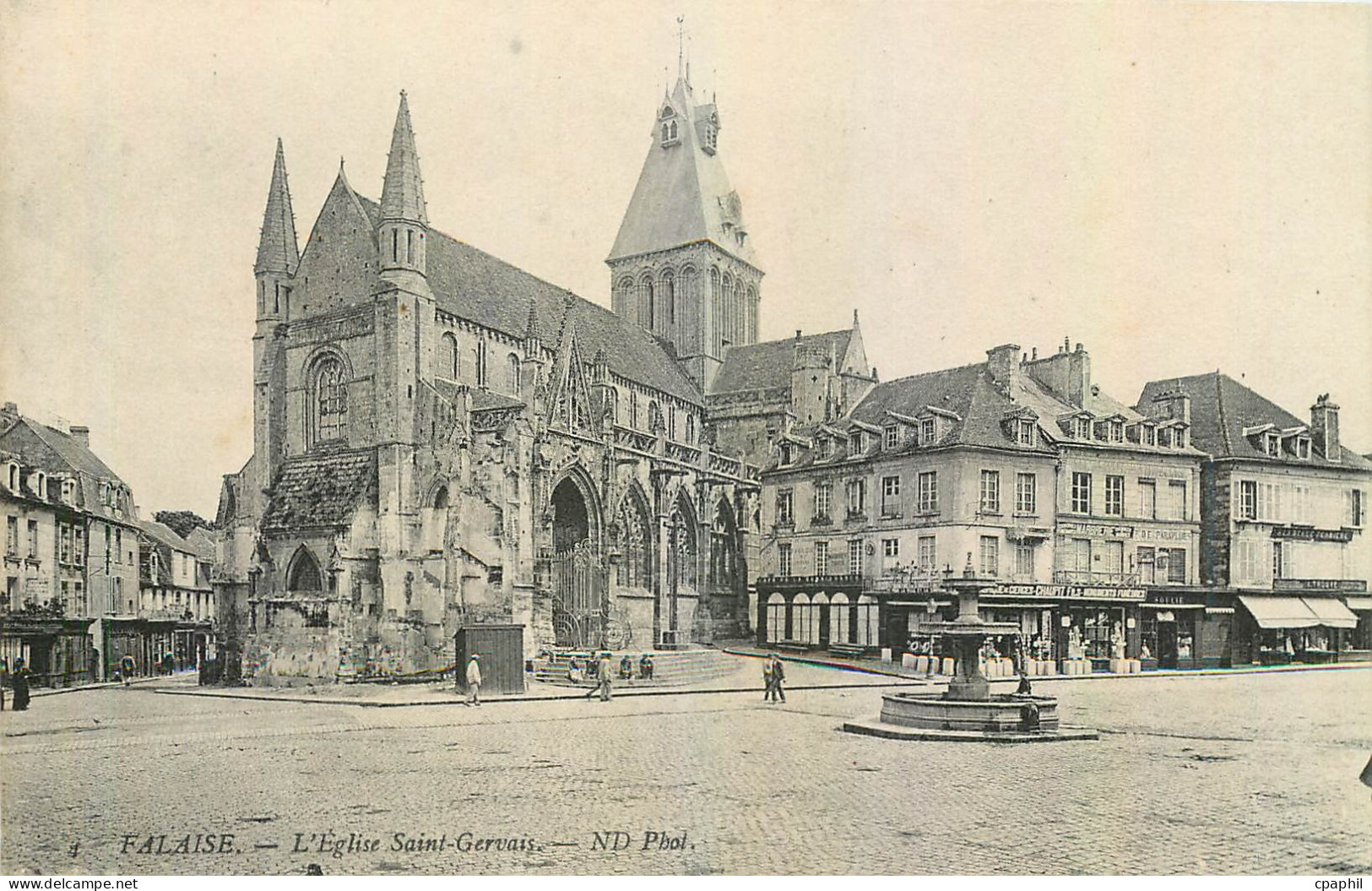 CPA Falaise L'Eglise Saint Gervais