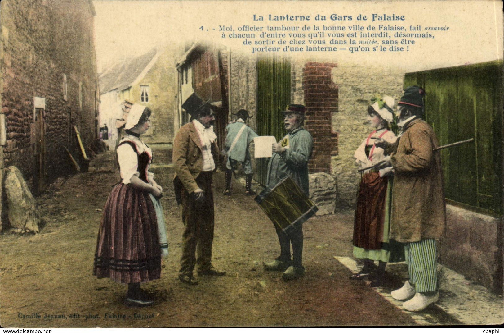 CPA Falaise La lanterne du gars de Falaise Folklore Costume
