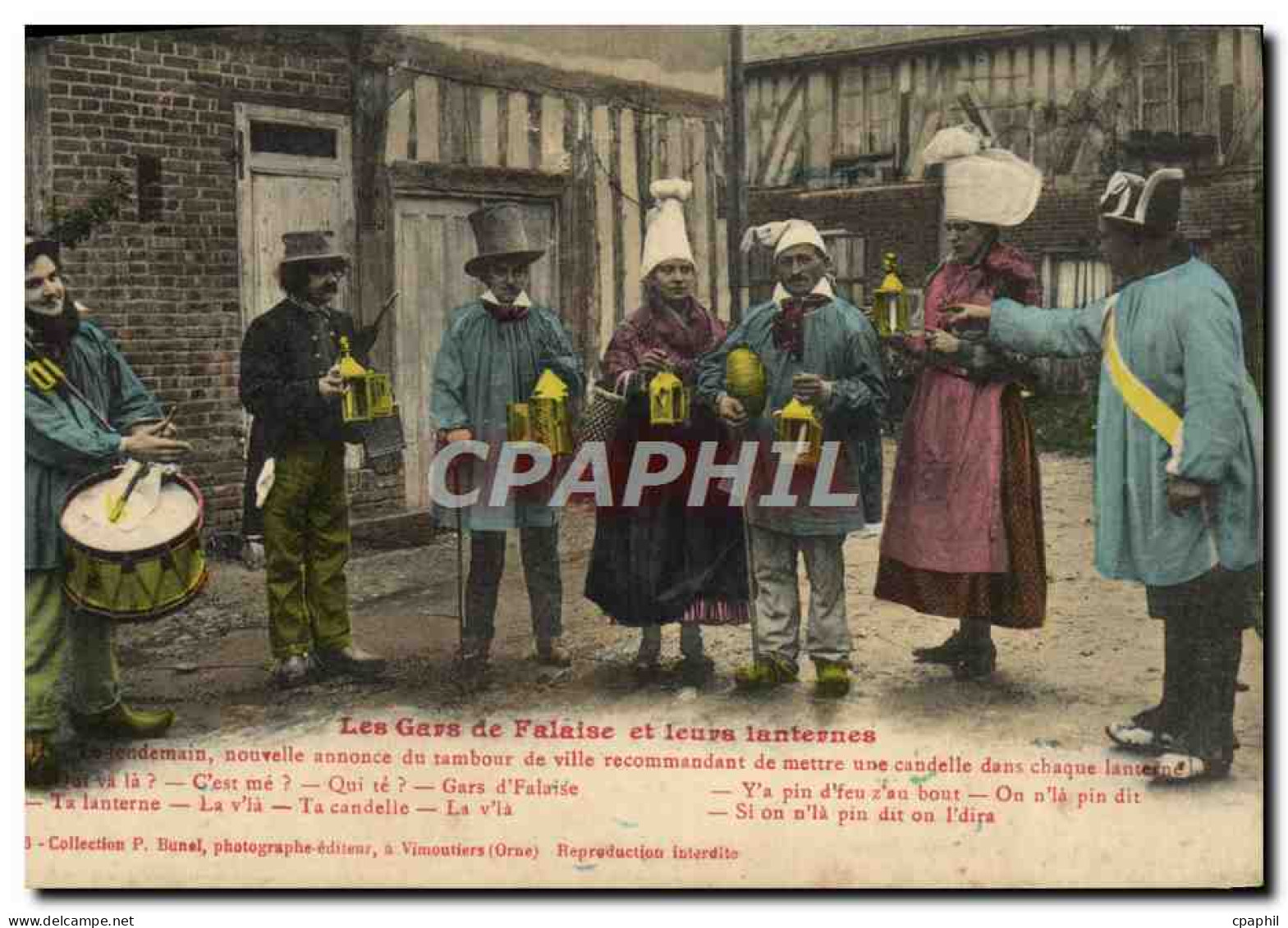 CPA Falaise La lanterne du gars de Falaise Folklore Costume
