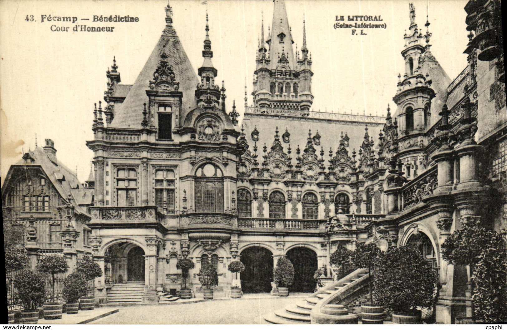 CPA Fecamp Benedictine Cour D Honneur