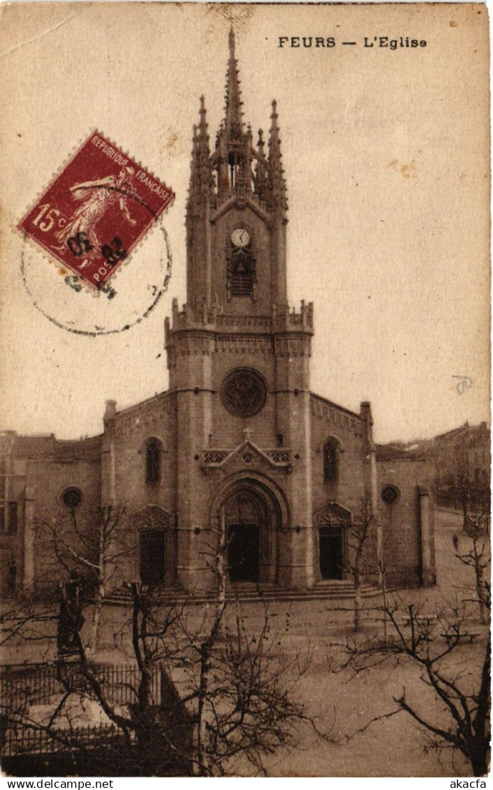 CPA FEURS - L'Église (581086)