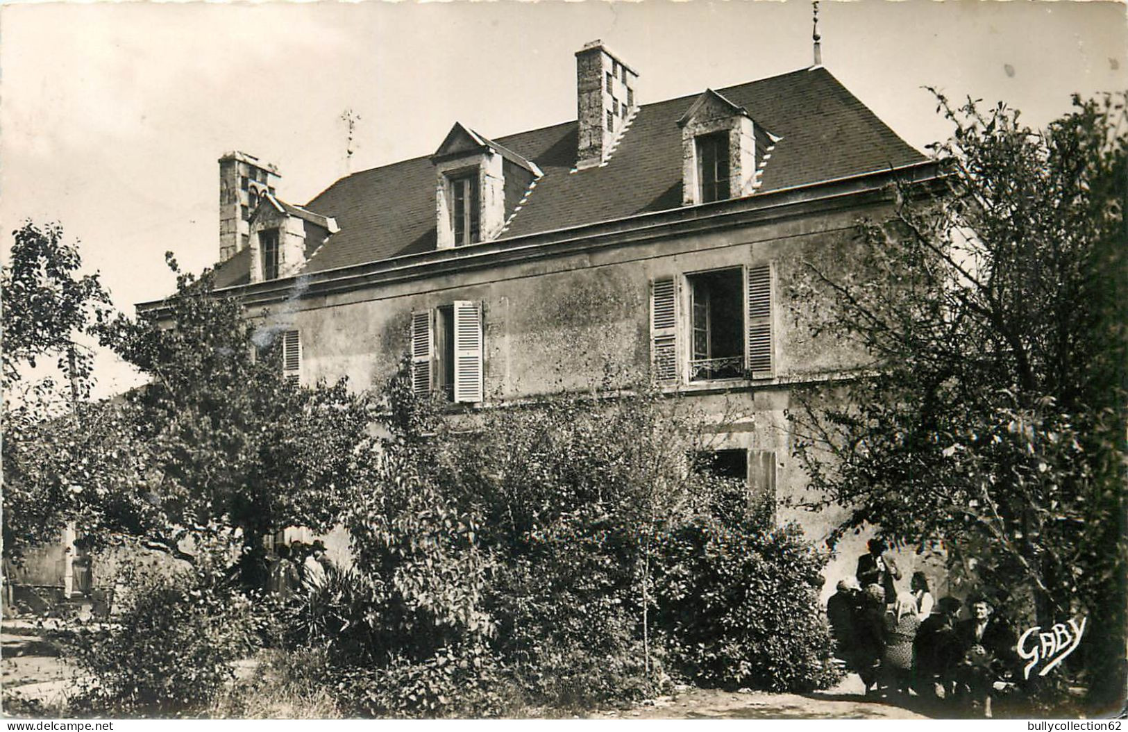 CPA Fontaines  85/23