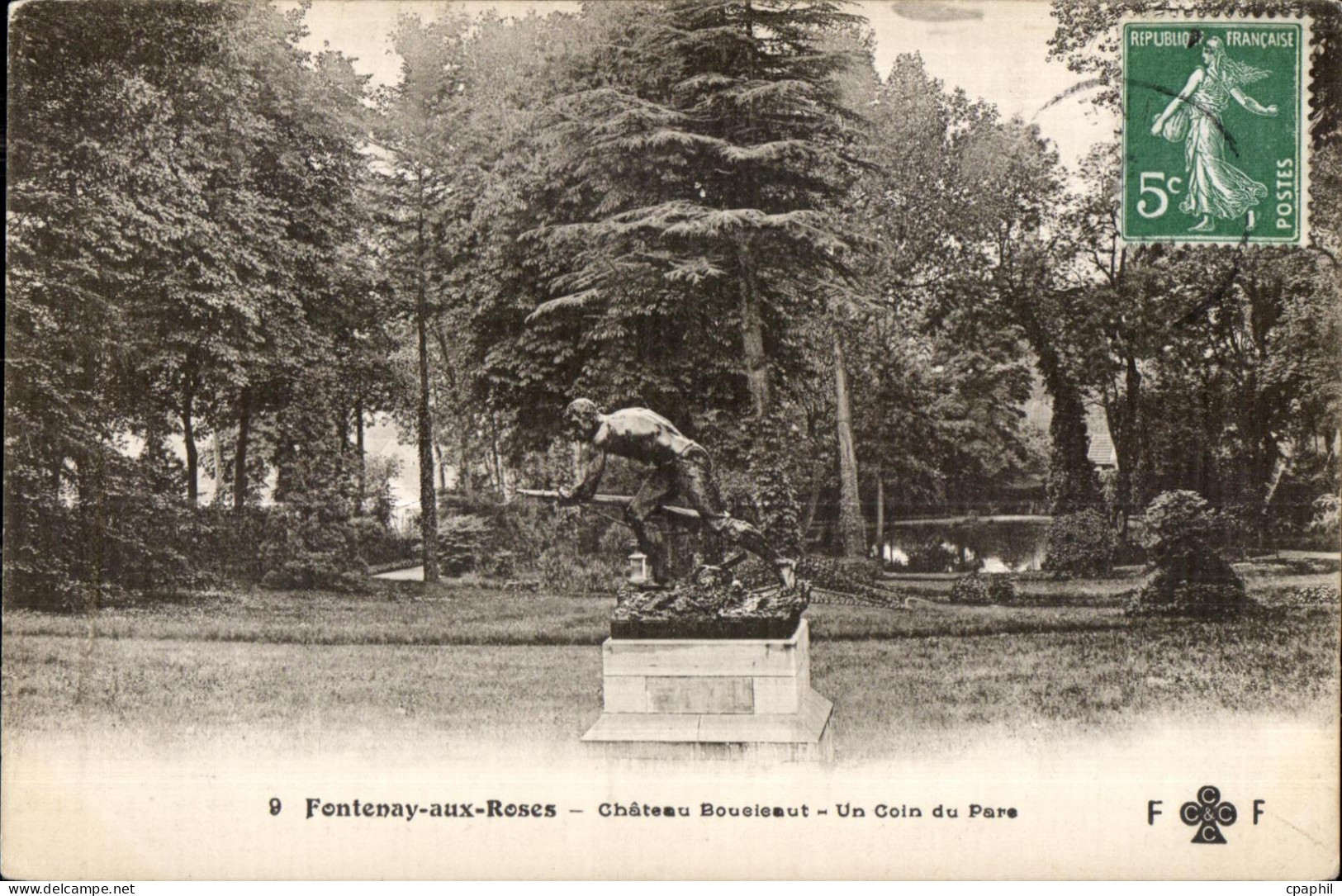 CPA Fontenay aux Roses Chateau Boucicaut Un Coin du Parc