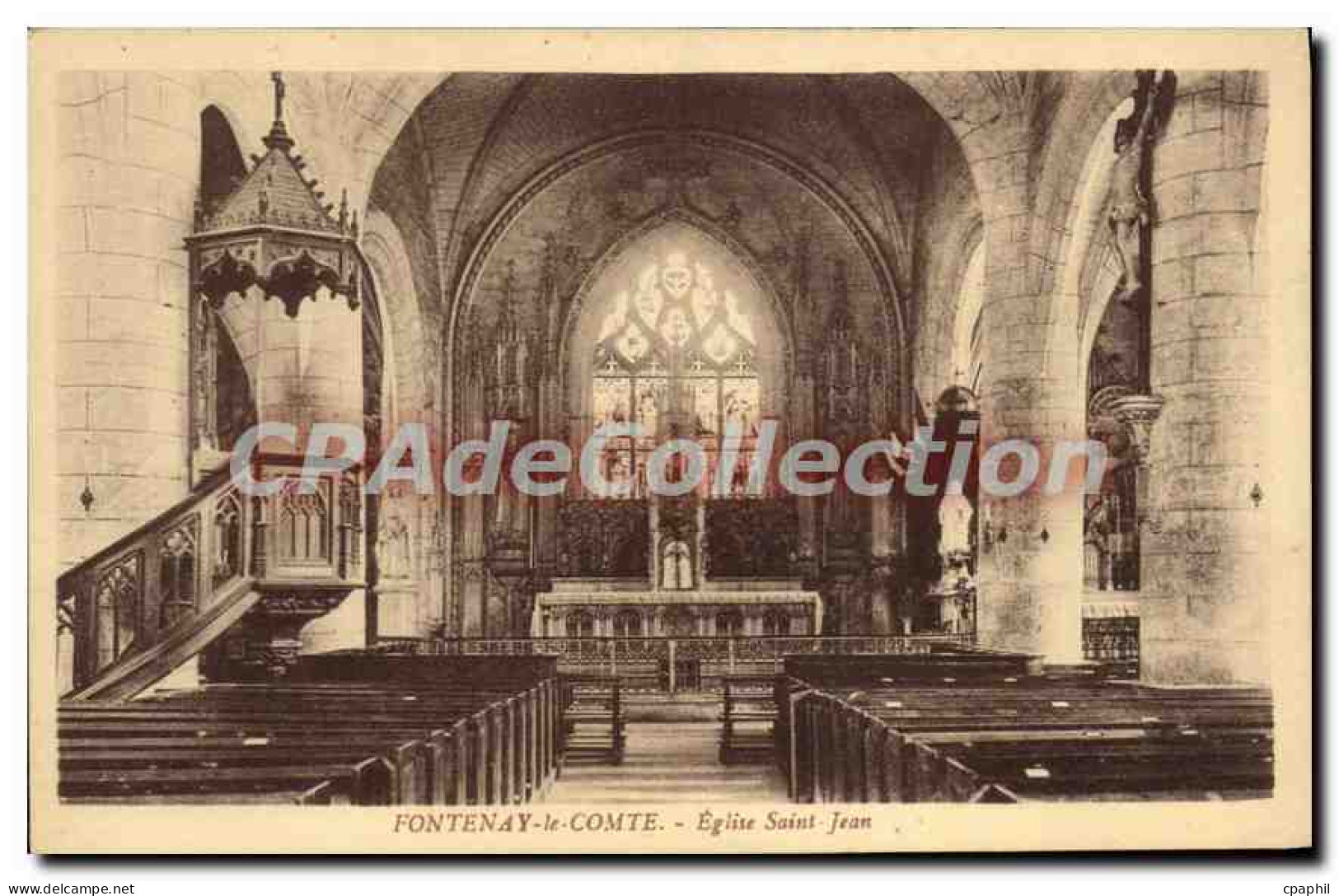 CPA Fontenay Le Comte Eglise Saint Jean