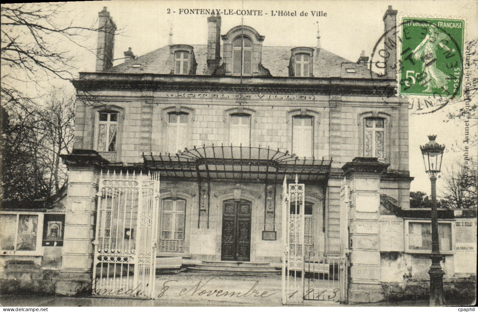 CPA Fontenay Le Comte L Hotel de Ville
