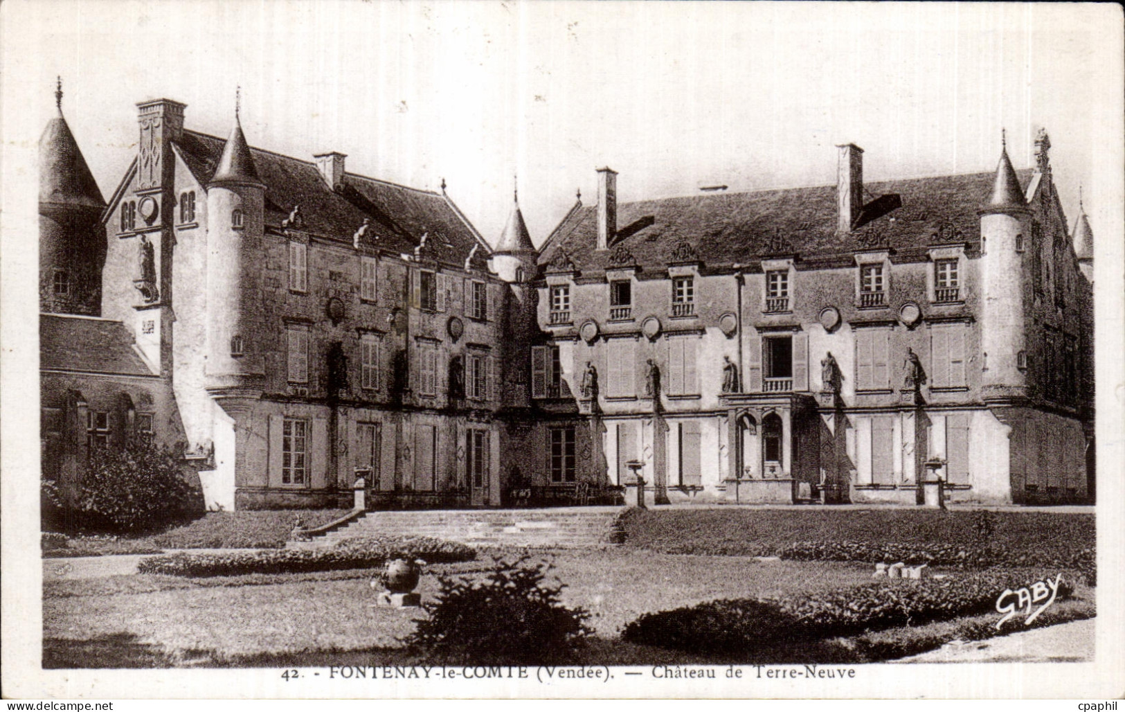 CPA Fontenay le Comte (Vendee) Chateau de Terre Neuve