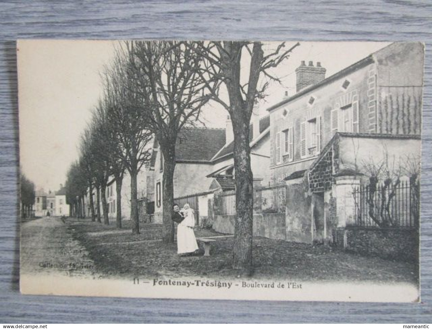 Cpa Fontenay Tresigny (77) boulevard de l'est