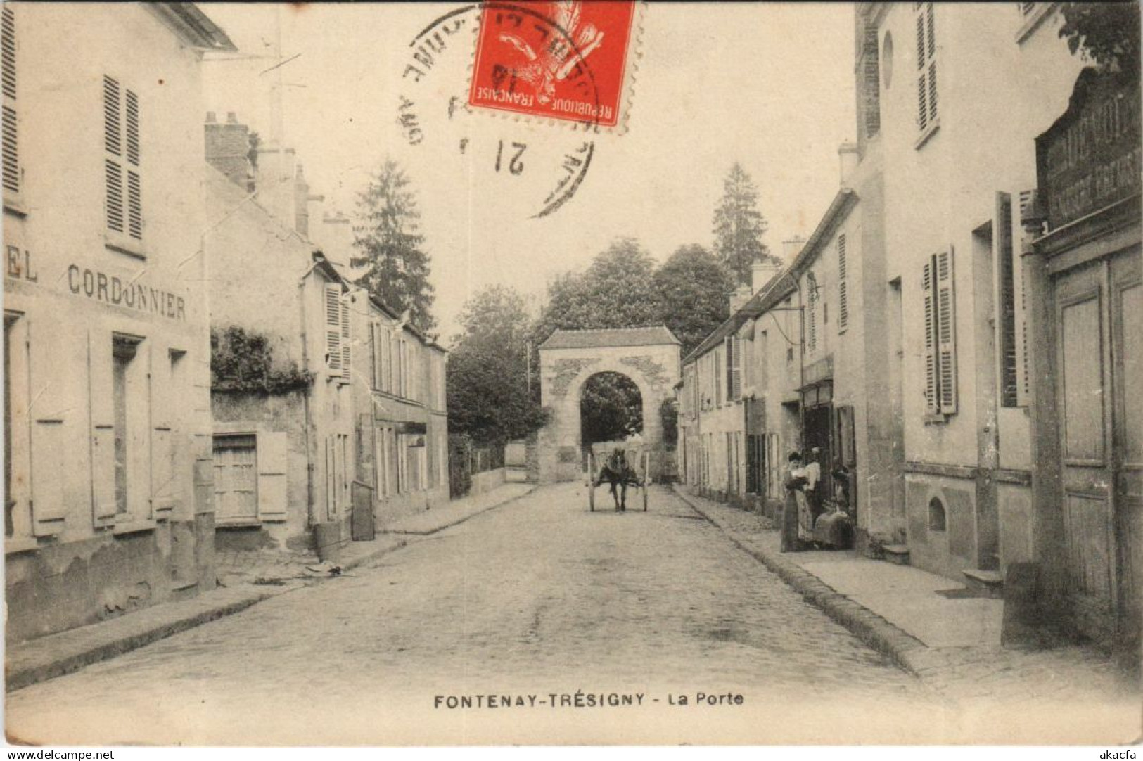 CPA FONTENAY-TRÉSIGNY La Porte (979970)