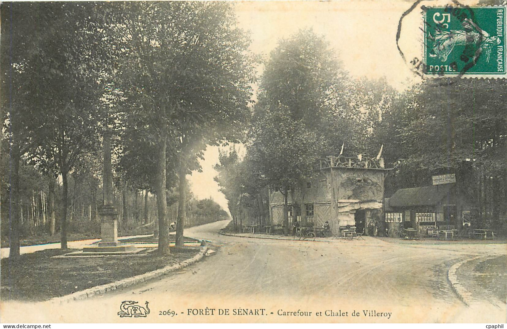 CPA Foret de Senart Carrefour et Chalet de Villeroy