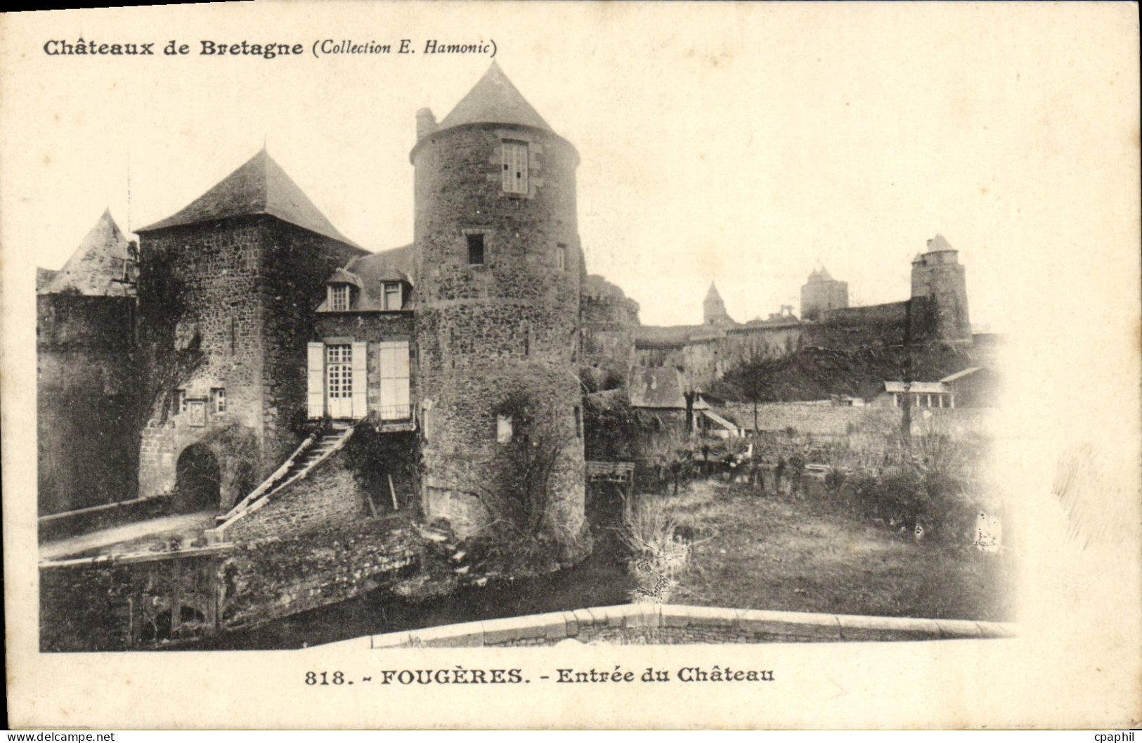 CPA Fougeres Entree du Chateau