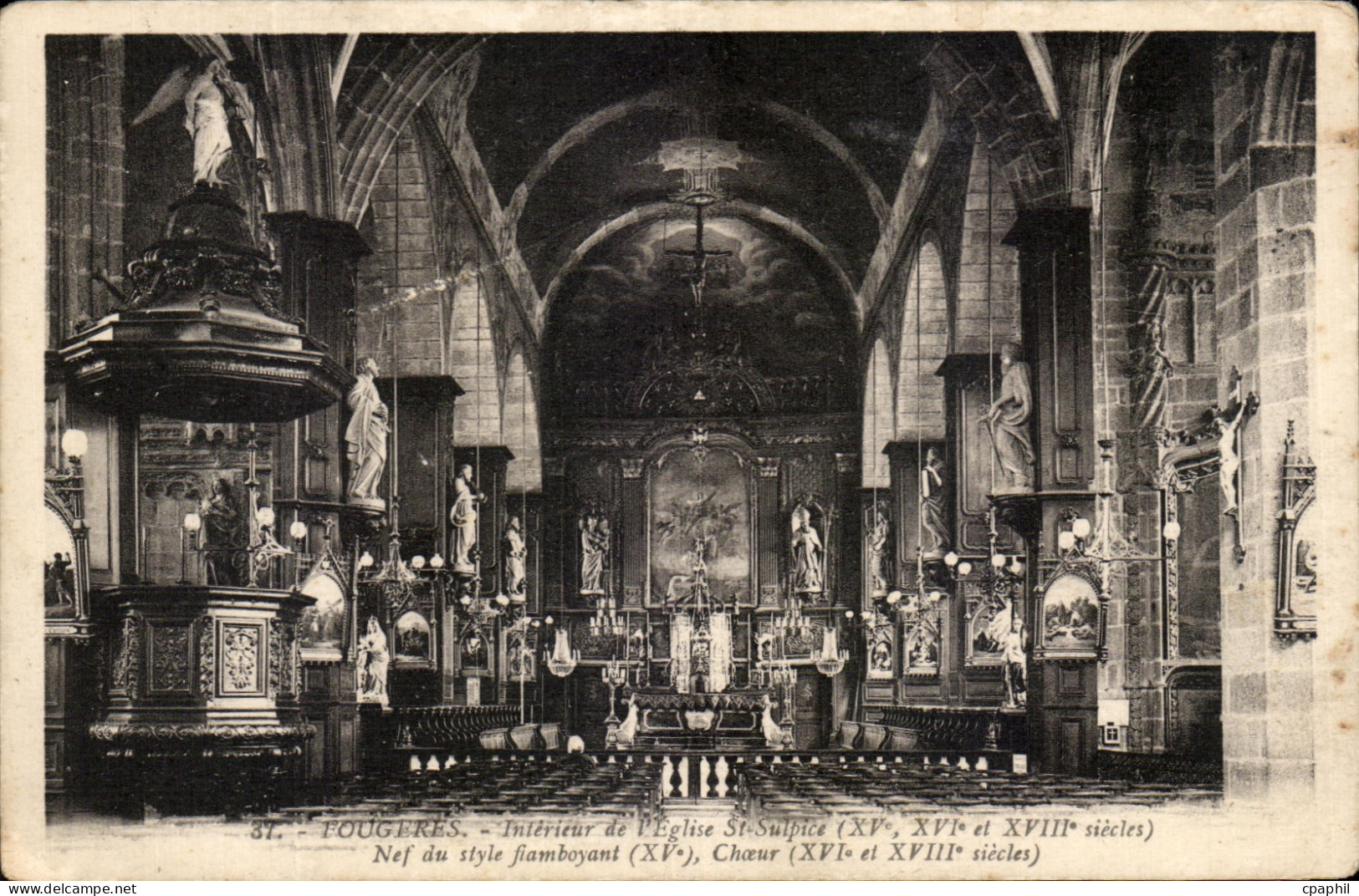 CPA Fougeres Interieur de l'Eglise St Sulpice