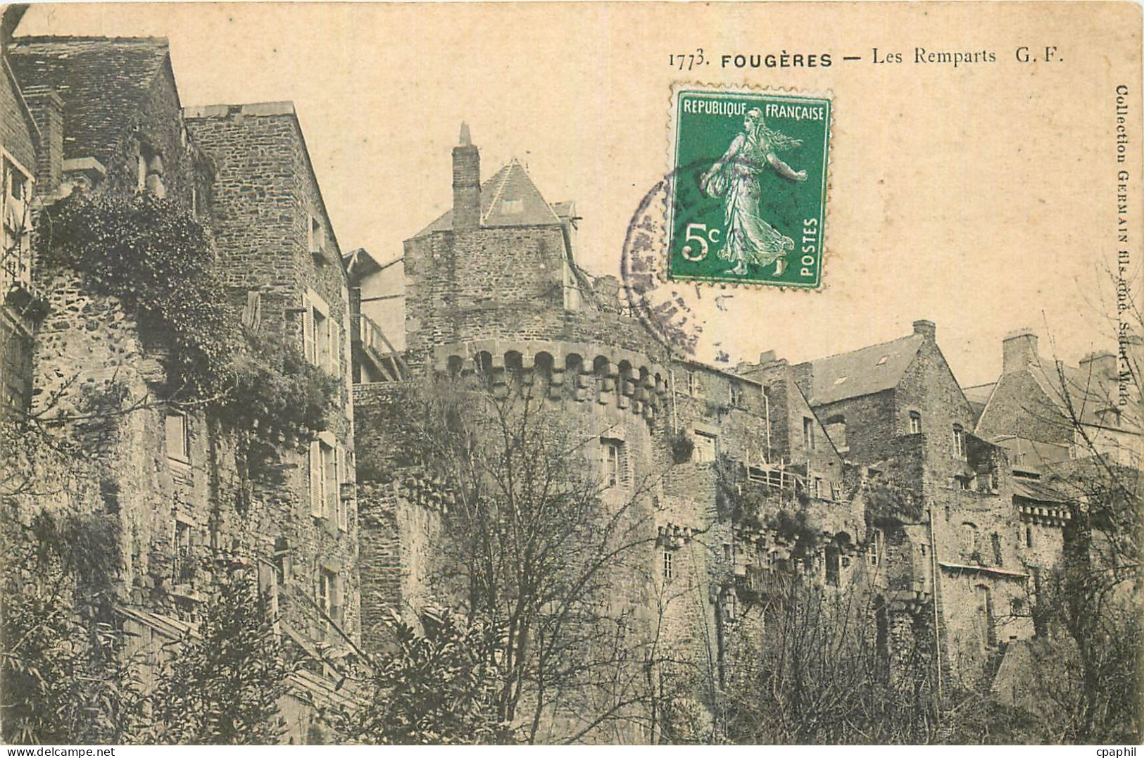 CPA Fougeres Les Remparts
