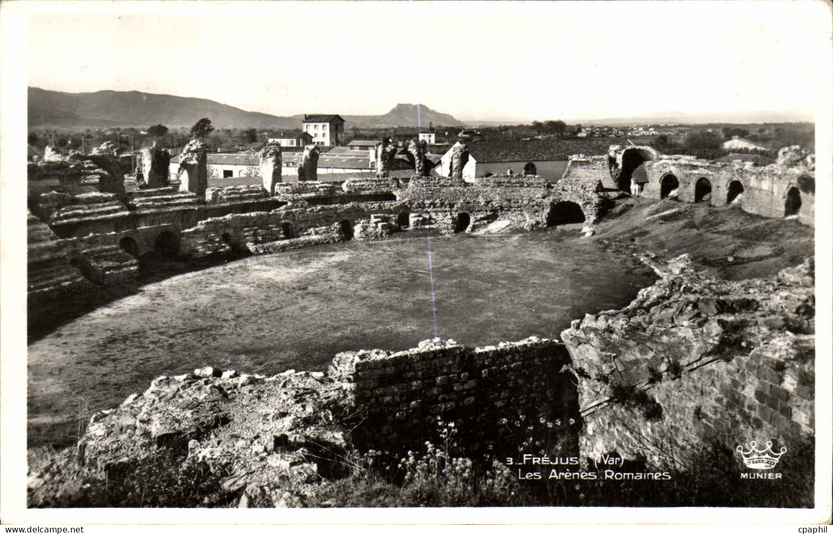 CPA Frejus Les arenes romaines
