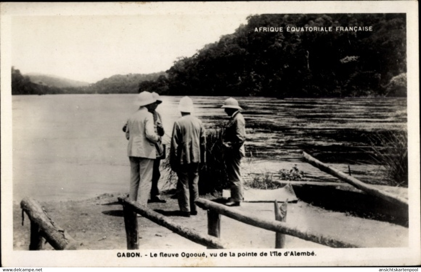 CPA Gabun, Le fleuve Ogooue, vu de la pointe de l'Ile d'Alembé
