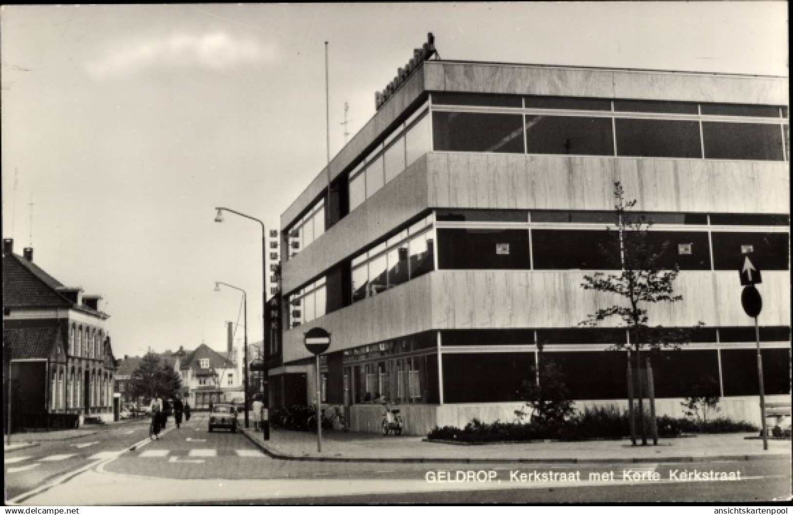 CPA Geldrop Nordbrabant Niederlande, Kerkstraat met Korte Kerkstraat